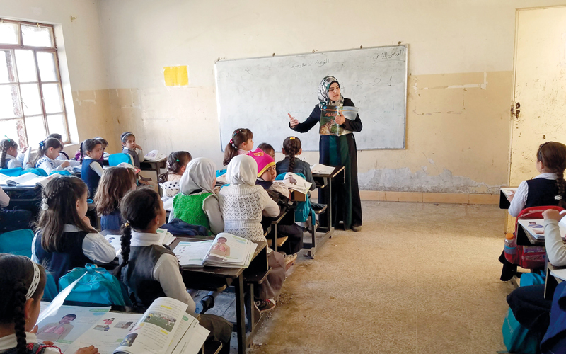 المدرسون لا يتقاضون رواتب منذ أشهر.أرشيفية