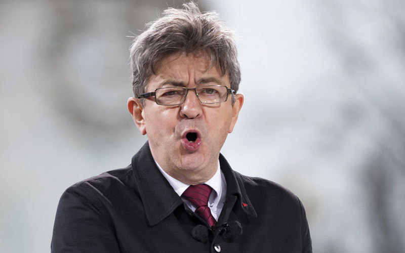 زعيم اليسار المتشدد جان لوك ميلينشون يحل رابعاً في استطلاعات الرأي.  إي.بي.إيه