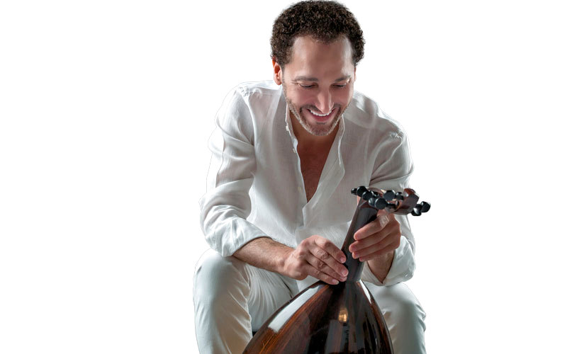 نصير شمة سيقدم حفلاً 28 أبريل بعنوان «عالم بلا خوف». من المصد