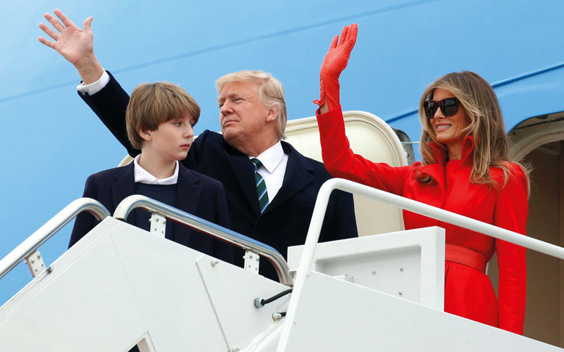 بارون ووالدته ميلانيا لن ينتقلا إلى الإقامة الجديدة قبل يونيو المقبل. رويترز