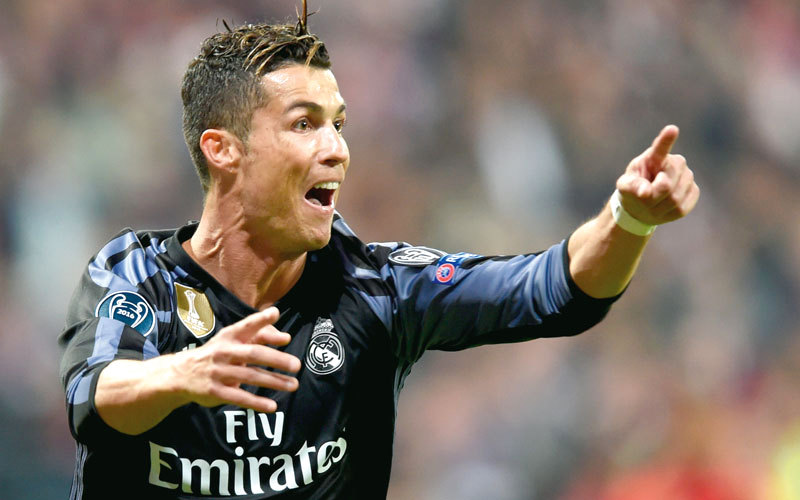 رونالدو دمر معنويات بايرن ميونيخ وألحق به الهزيمة الثالثة على التوالي أمام الريال. أ.ف.ب