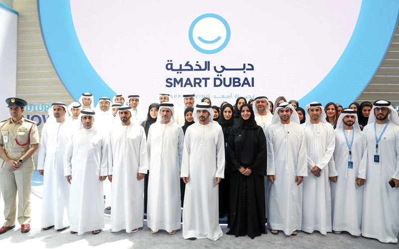 حمدان بن محمد خلال حفل «المستقبل الآن» بمناسبة مرور 3 سنوات على إنجازات «دبي الذكية». وام