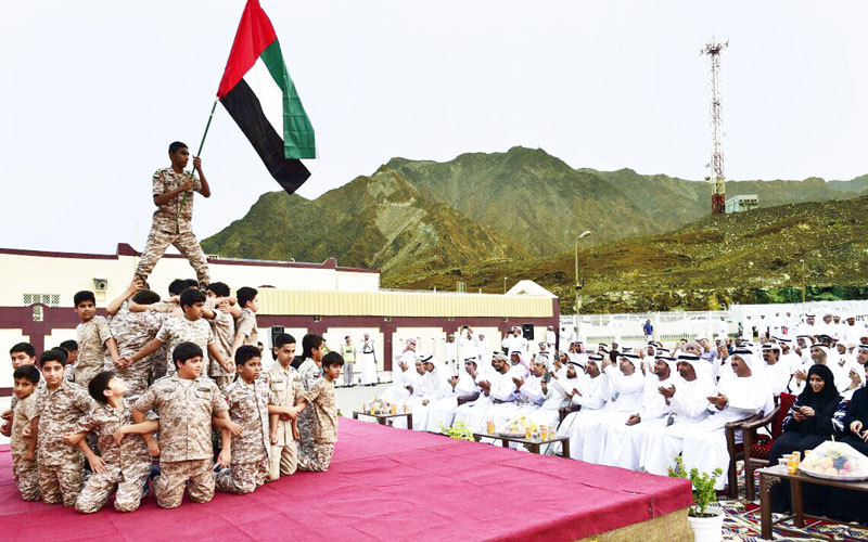 من عروض تدشين «أيام الشارقة التراثية» في النحوة. من المصدر