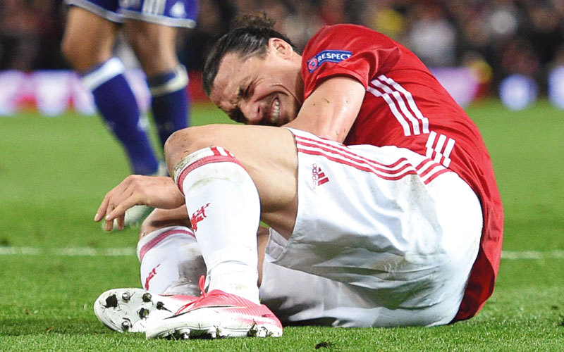 إبرا تعرض لإصابة قوية جداً في الركبة خلال لقاء أندرلخت في الدوري الأوروبي الخميس الماضي. أ.ف.ب