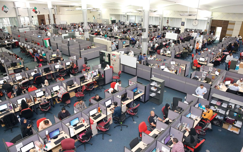 مراكز اتصال «اتصالات» تتوزّع بين الإمارات ومصر والهند وتقدم خدماتها بـ4 لغات. من المصدر