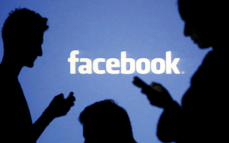 «فيس بوك» ينظر حجب صفحات تنتهك القانون التايلاندي