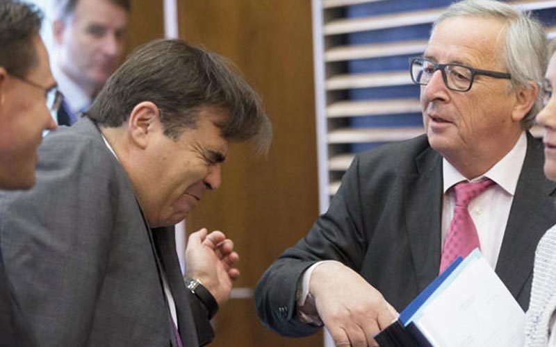 ..ويضرب مارغريتاس شيناس. من المصدر