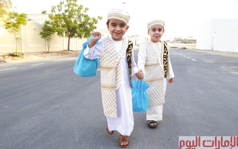 كاميرا «الإمارات اليوم» التقطت هذه الصور من احتفالات «حق الليلة» أول من أمس.