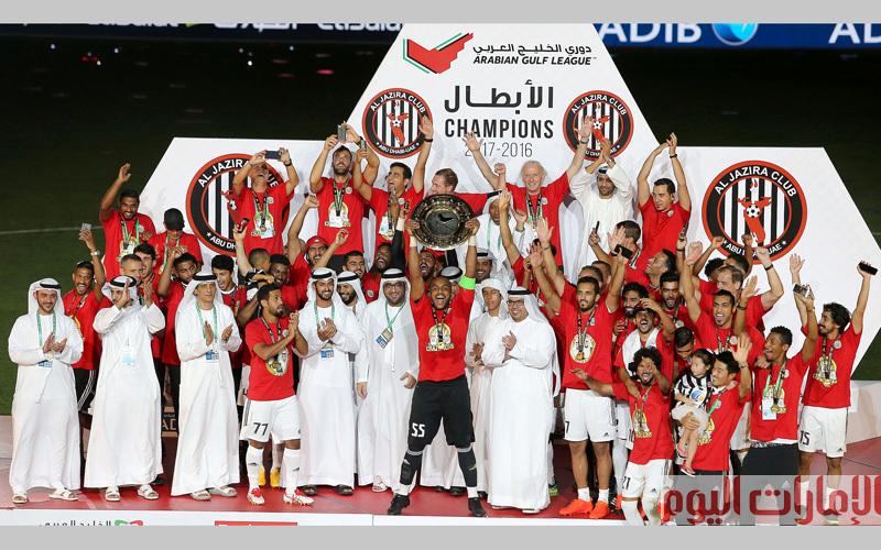 فوز " فخر أبوظبي" بلقب دوري الخليج العربي أقوى البطولات المحلية - تصوير: إريك أرازاس ونجيب محمد