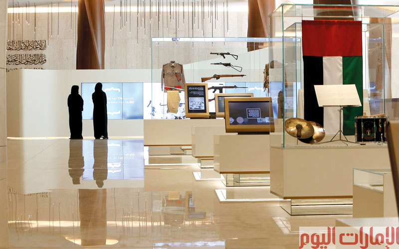 ويمنح متحف الاتحاد زائريه نظرة مُعمّقة عن ماضي الإمارات، ويؤرّخ الحقبة التي سبقت تأسيس الدولة، وتوقيع الاتّفاق الذي تلاه إعلان الاتحاد عام 1971. كما يوفّر المتحف رؤية وشرحاً لدستور الدولة، وحقوق وواجبات مواطني الإمارات.