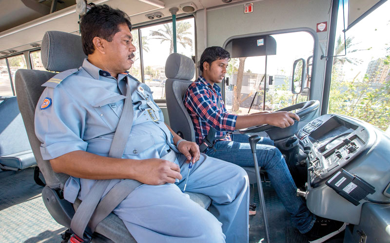 157 ألفاً و571 شاباً حصلوا على الرخص خلال العامين الماضيين. تصوير: أشوك فيرما