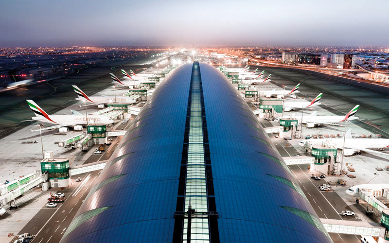 «الطيران المدني» تسعى لتكون الإمارات في الصدارة على مستوى العالم بالبنية التحتية الخاصة بالطيران. أرشيفية