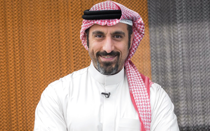 المشرف على برنامج «صنّاع الأمل»: الإعلامي أحمد الشقيري.