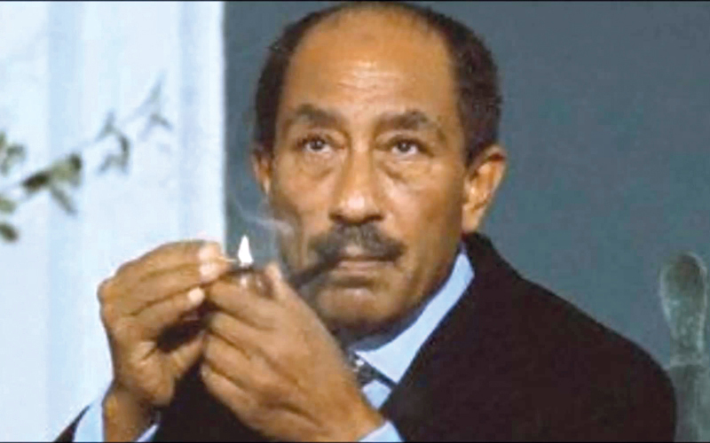 السادات كتب مسرحية في السجن ولعب أحد أدوار بطولتها للتخفيف عن زملائه. أرشيفية